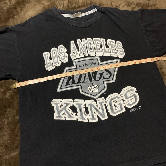 Vintage 1989 Los Angeles kings graphic shirt - Picture 10 of 13